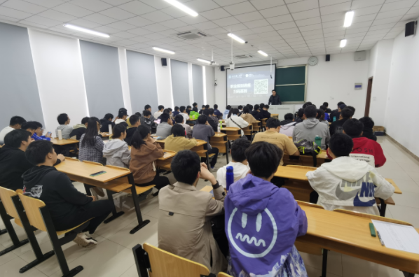 28圈 28圈科技集团在南京理工大学网络空间安全学院举办职业生涯规划讲座